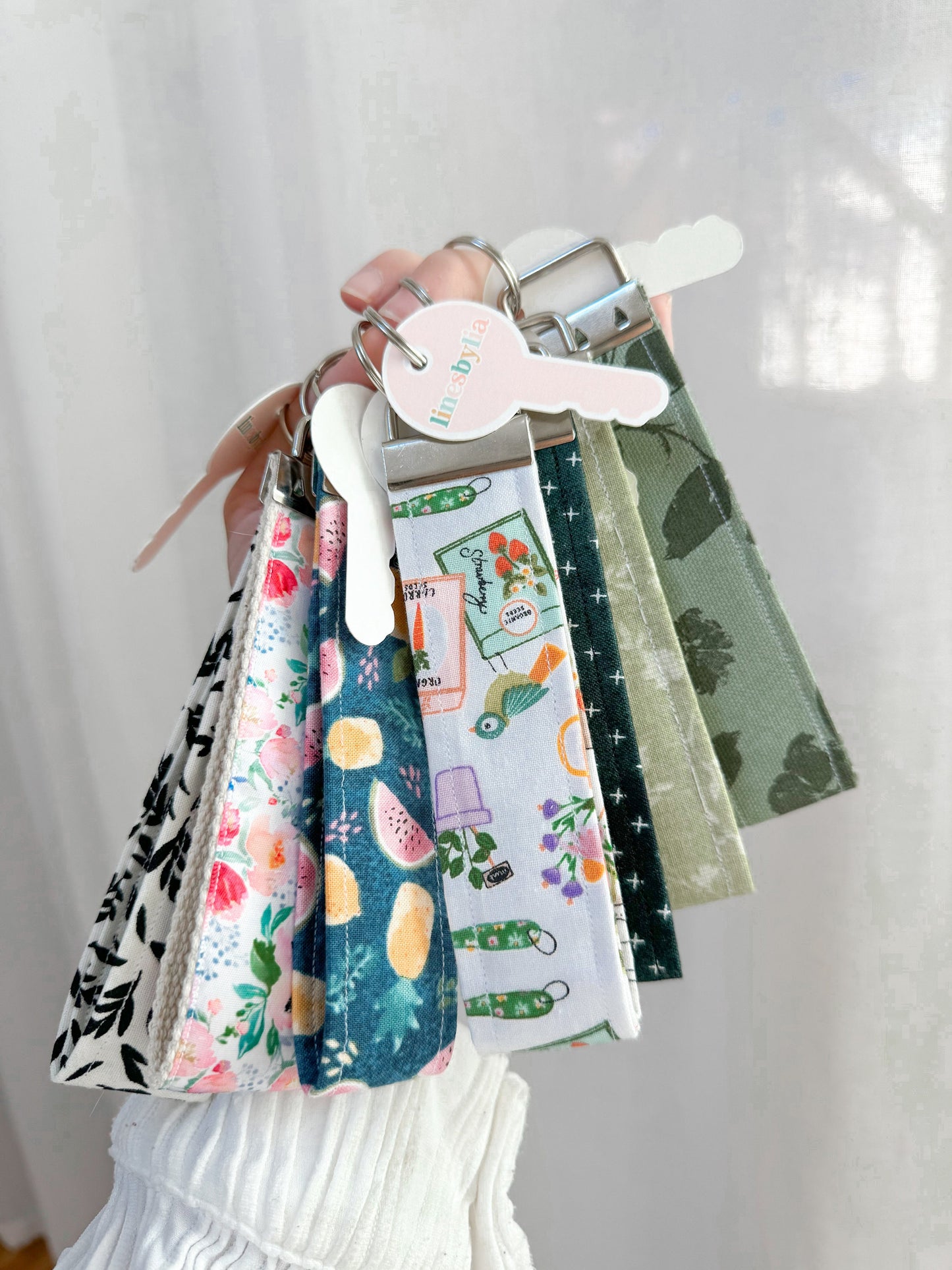 Pastel Girly Floral Key Fob I Watercolor Floral Themed Wristlet I Trendy Keychain